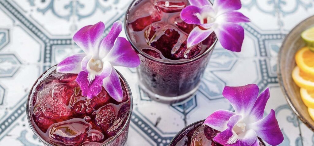 tommy-bahama-marlin-bar-and-store-003