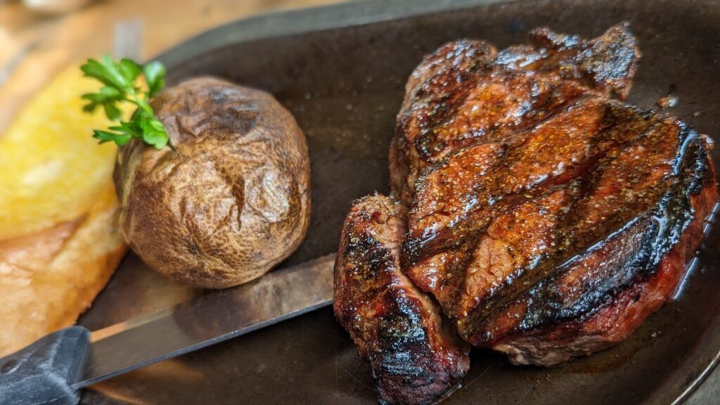 driftwood-restaurant-and-lounge-002