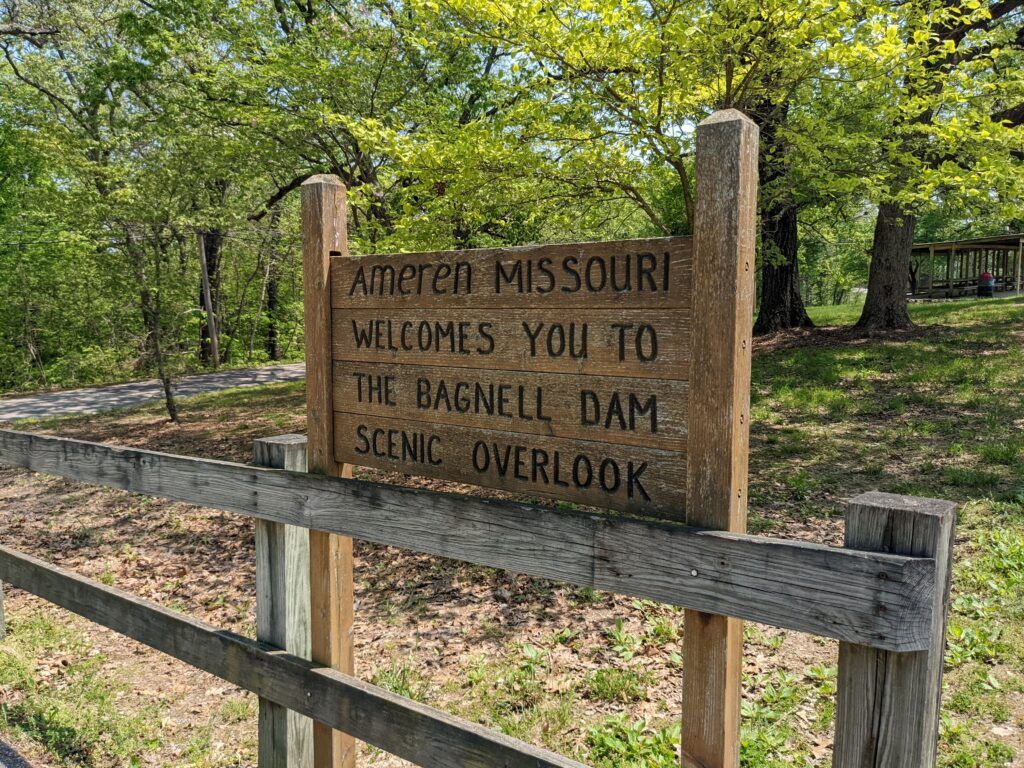 Scenic Overlook of Lake of the Ozarks & Bagnell Dam