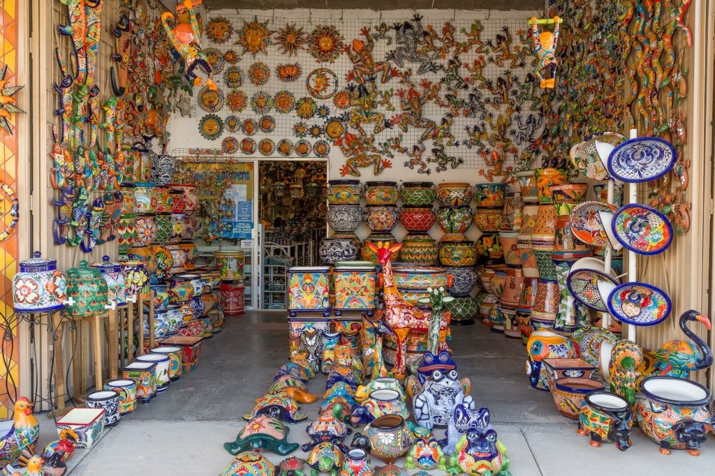 shopping-on-rodeo-drive-002