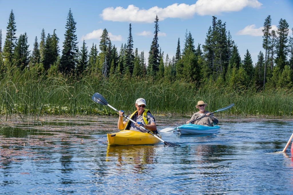 brews-and-views-canoe-tour-cascade-lakes-by-wanderlust-tours-011