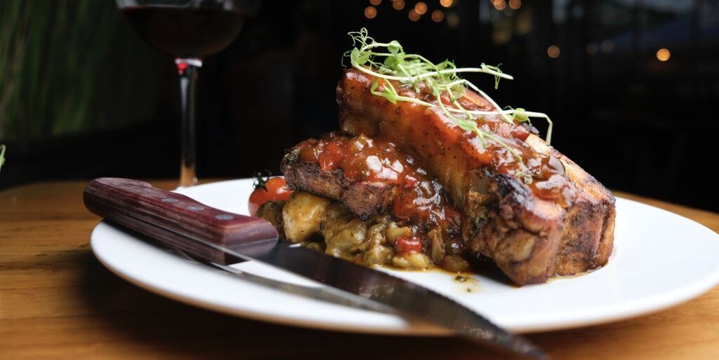 graffiti-restro-cafe-and-wine-bar-004