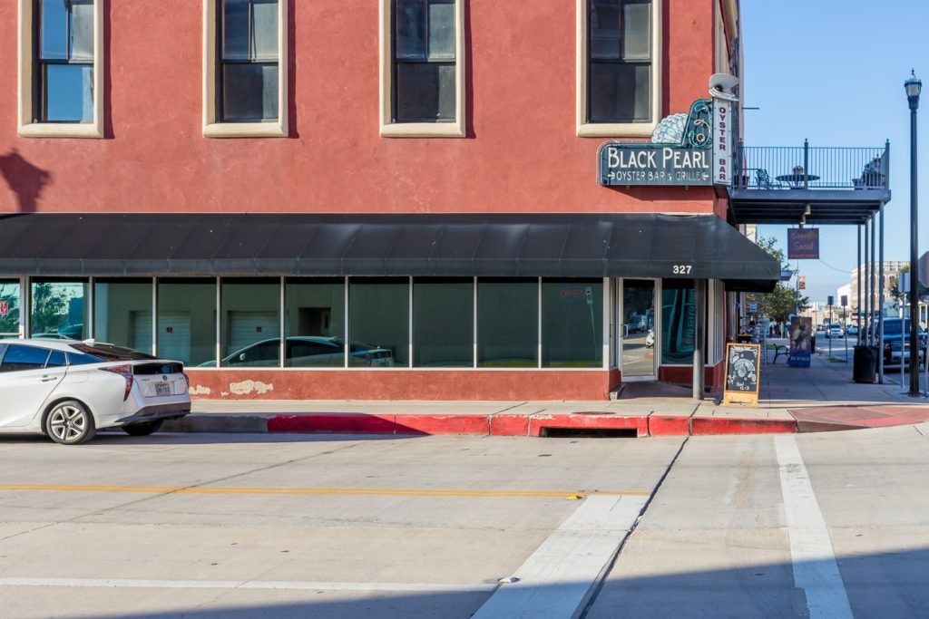 black-pearl-oyster-bar-016