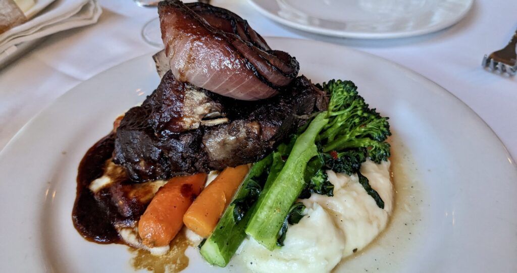 toma-restaurant-and-bar-002