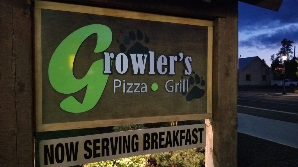 Growler's Pizza Grill