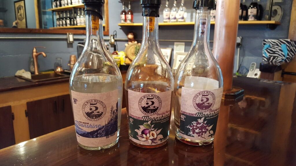 5-mile-mountain-distillery-001