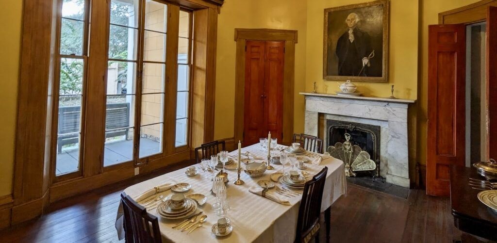 the-old-sorrel-weed-house-museum-003