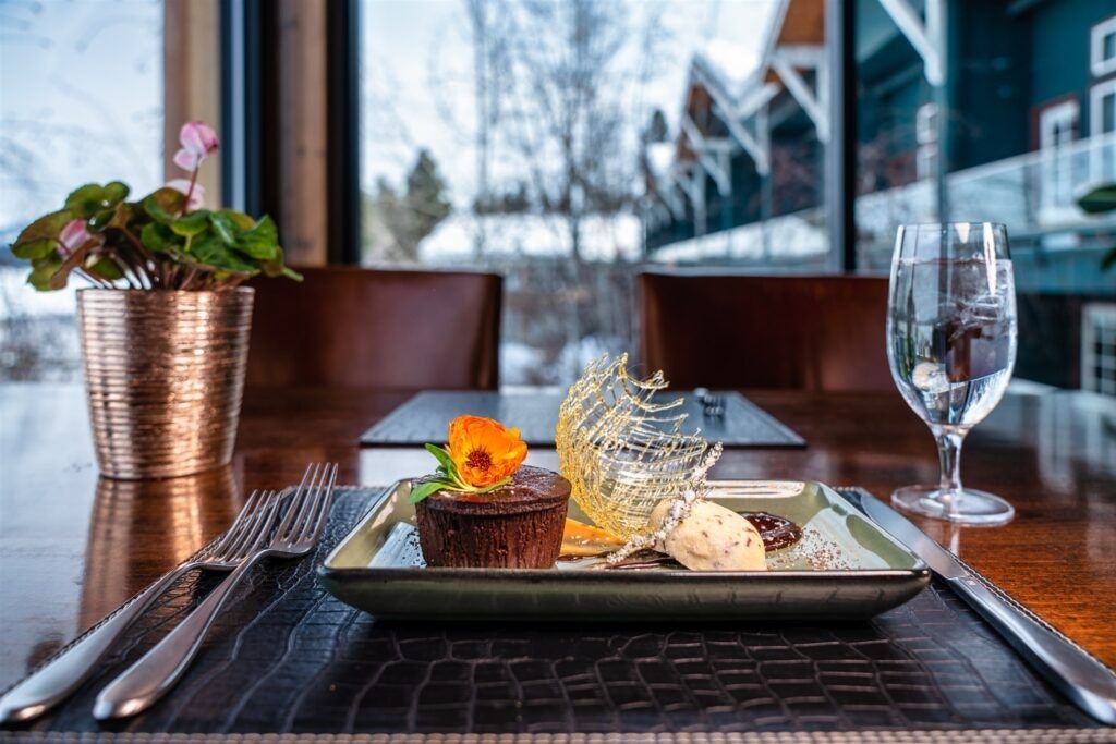 the-narrows-steakhouse-001