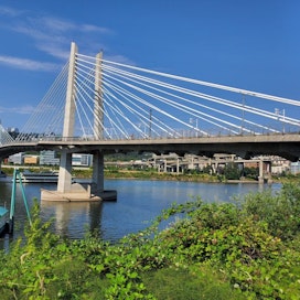 Tilikum Crossing Bridge