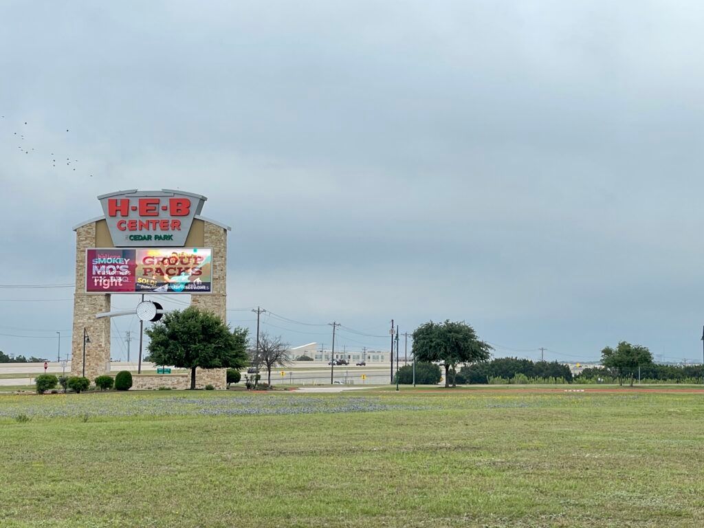 h-e-b-center-at-cedar-park-006