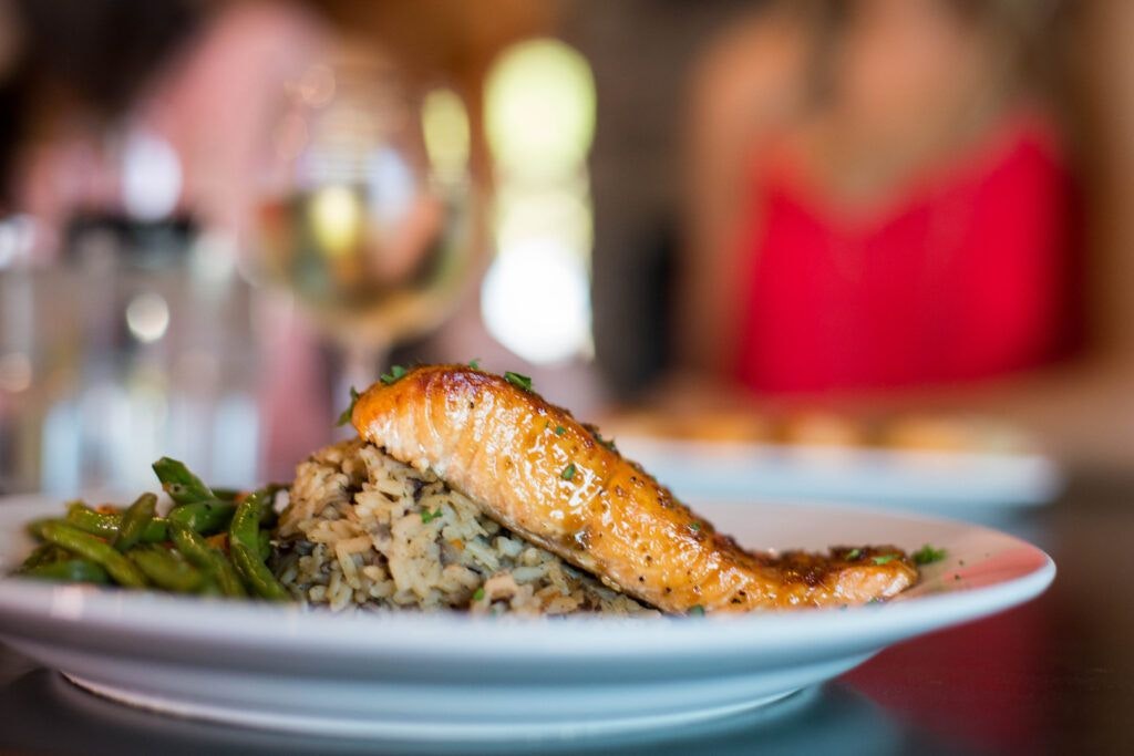 h-toad-s-bar-and-grill-002