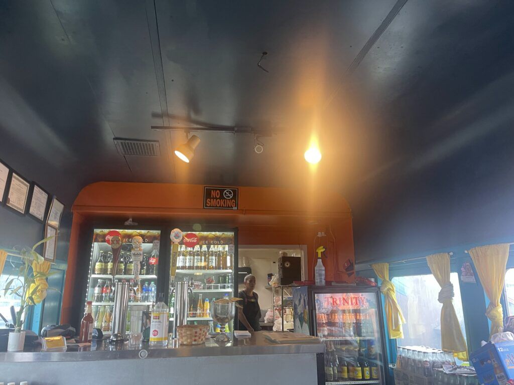 el-nino-y-pupuseria-003