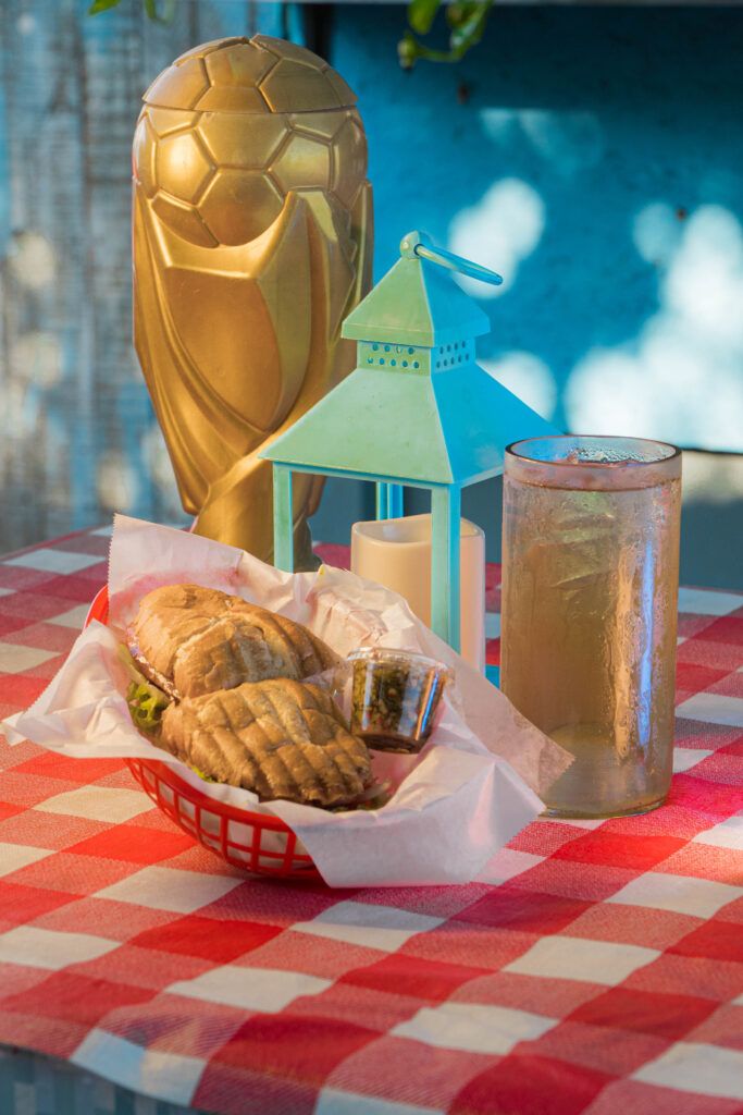 la-argentina-empanadas-y-mas-011