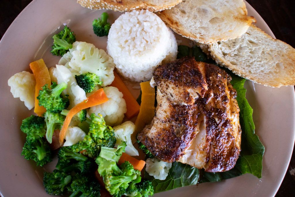 al-capone-s-seafood-and-pizzeria-005