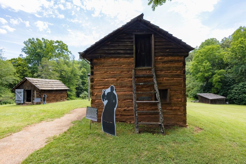 booker-t-washington-monument-020