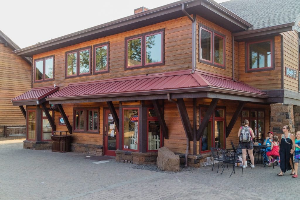 goody-s-chocolate-and-ice-cream-017