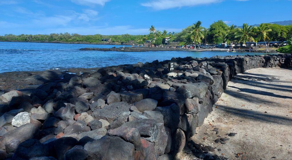 kamakahonu-national-historic-landmark-002