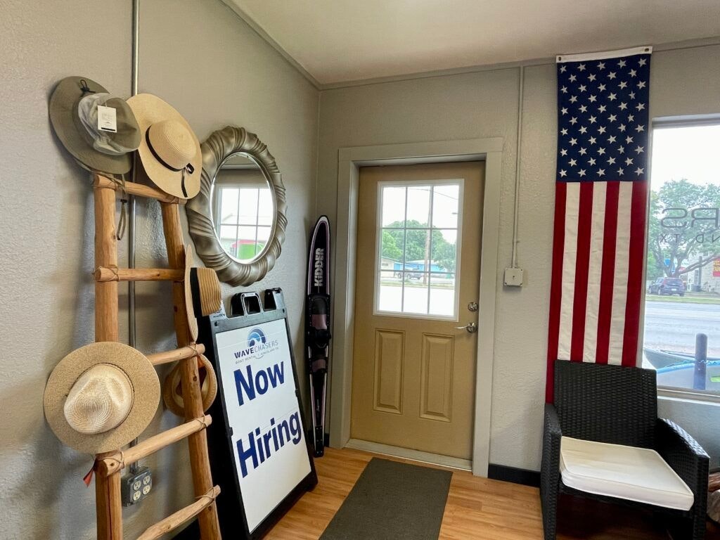 wave-chasers-boat-rentals-004