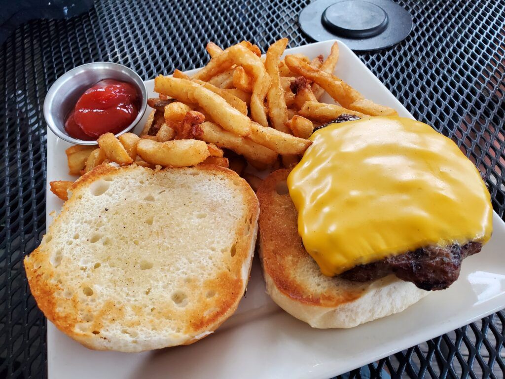 cosmo-s-restaurant-and-bar-003