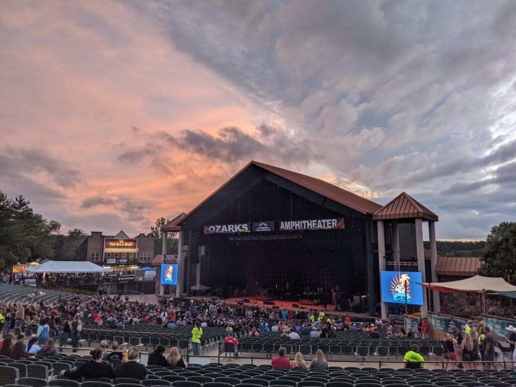 ozarks-amphitheater-004