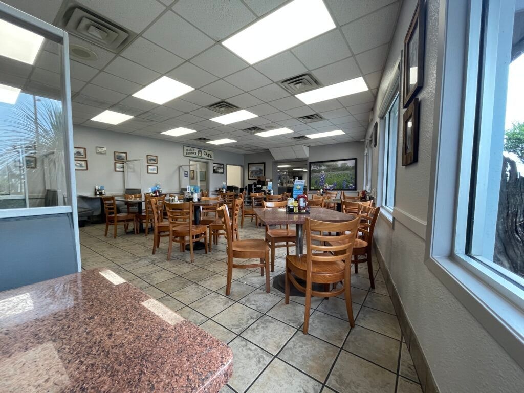 blue-bonnet-cafe-004