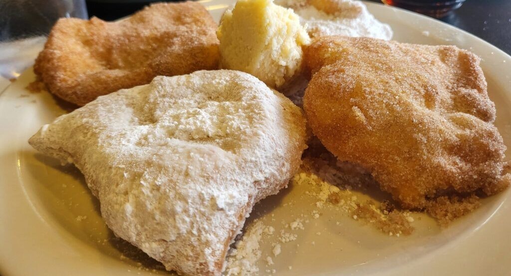 merritt-s-family-restaurant-002