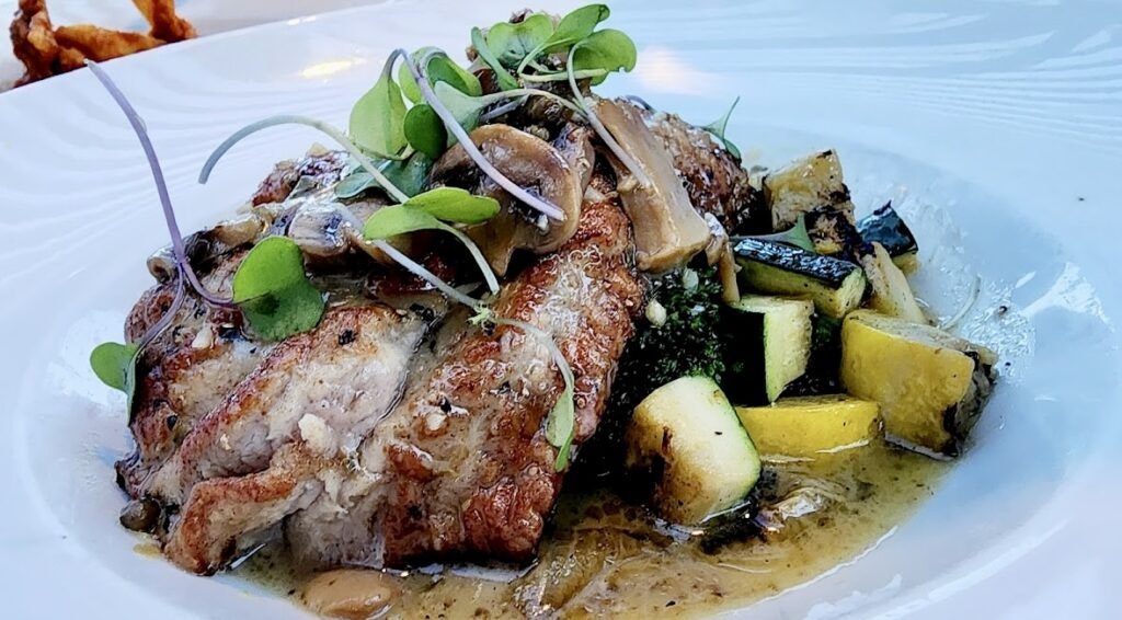 tony-s-on-the-lake-002