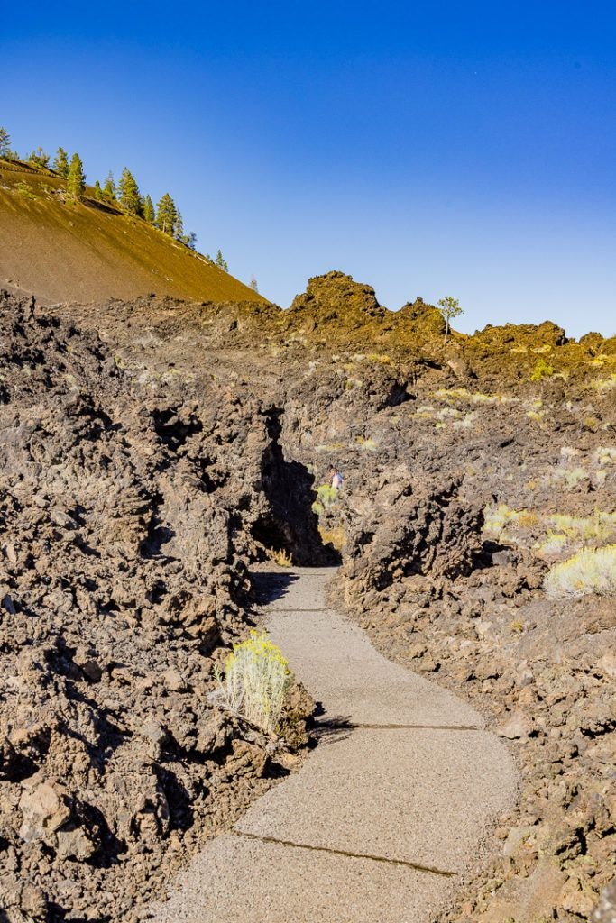 lava-butte-and-lands-visitor-center-031