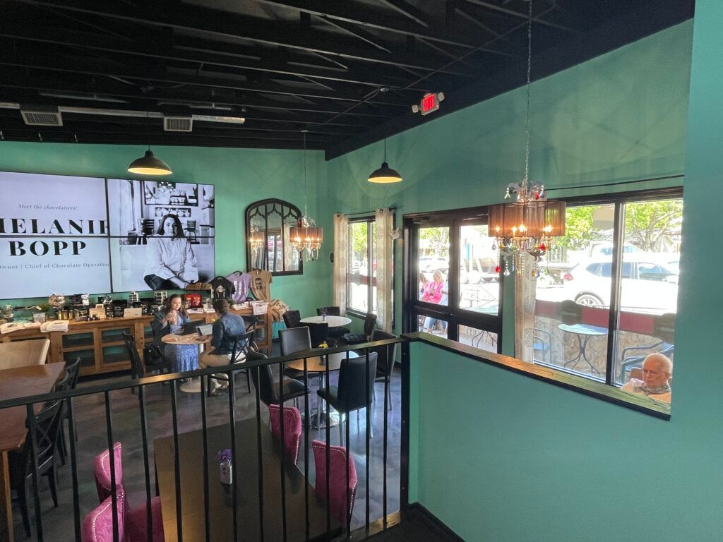 twisted-sisters-bake-shop-005