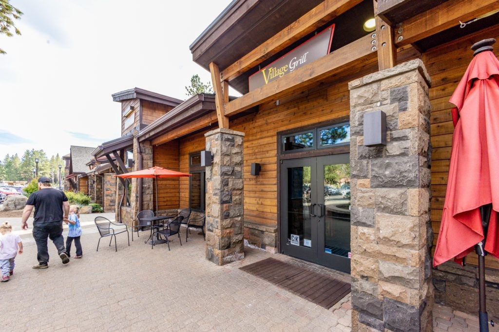 village-bar-and-grill-010