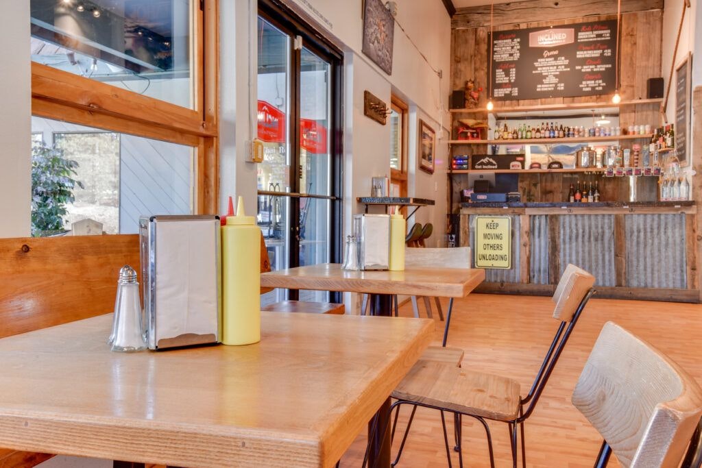 inclined-burgers-and-brews-001