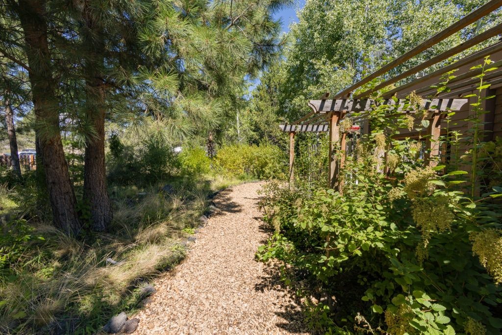 sunriver-nature-center-and-oregon-observatory-022