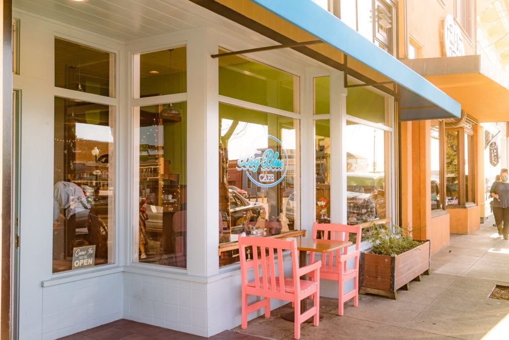 the-big-blue-cafe-019