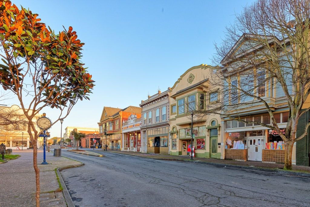 eureka-waterfront-and-old-town-018